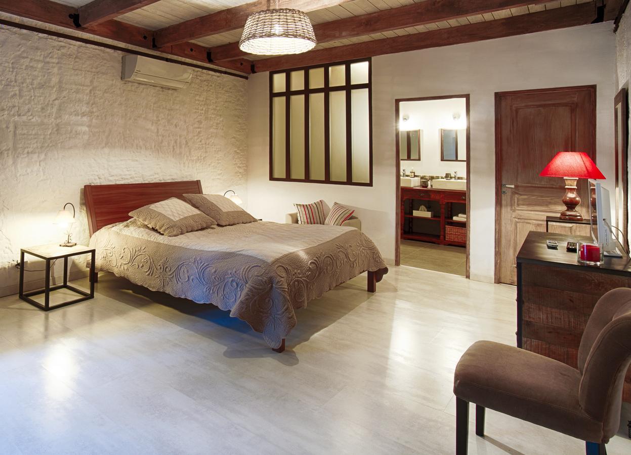 Mas De La Douceur Bed and Breakfast Saint-Andiol Exteriör bild