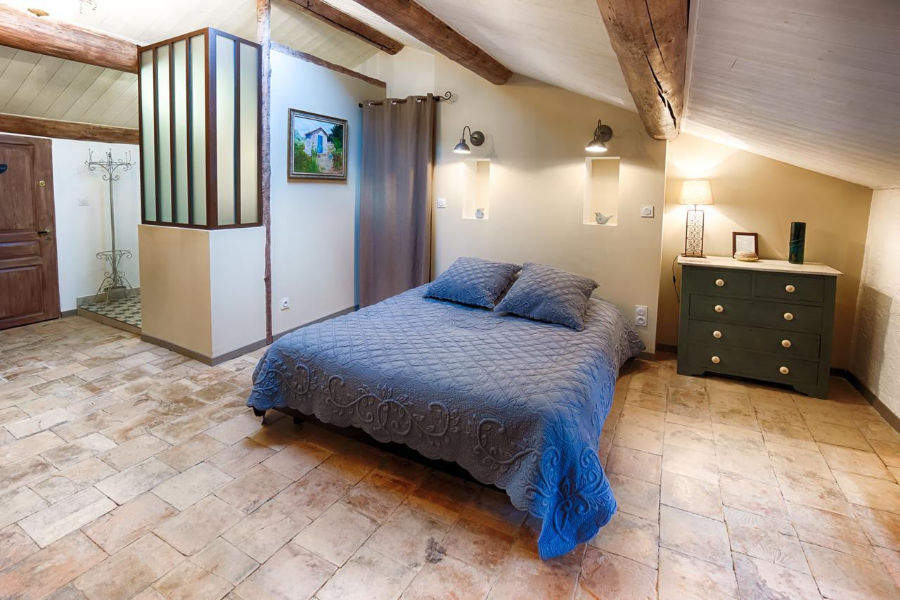 Mas De La Douceur Bed and Breakfast Saint-Andiol Exteriör bild