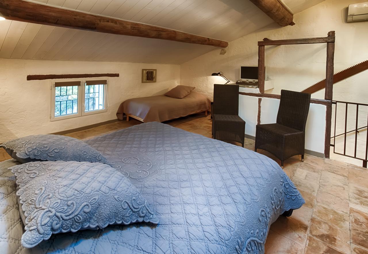 Mas De La Douceur Bed and Breakfast Saint-Andiol Exteriör bild