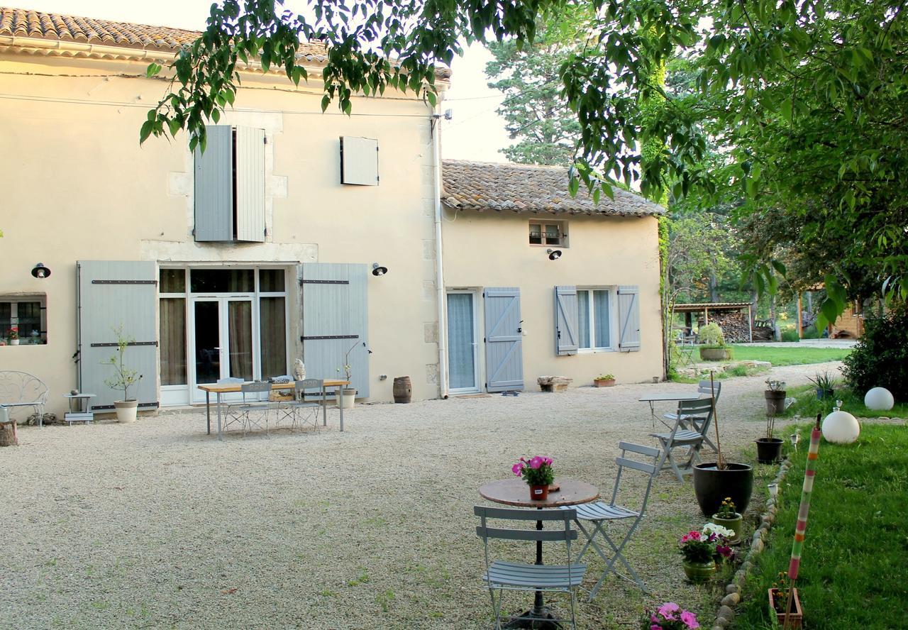 Mas De La Douceur Bed and Breakfast Saint-Andiol Exteriör bild